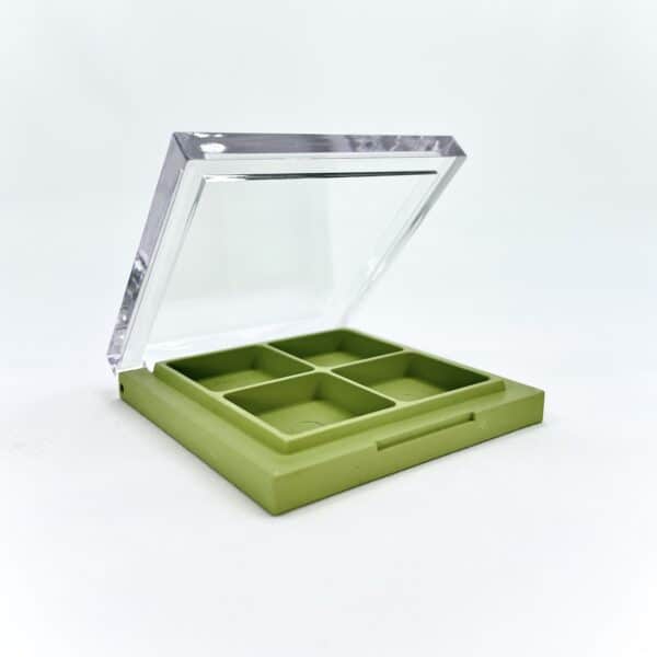 cosmetic compacts and palettes supplier